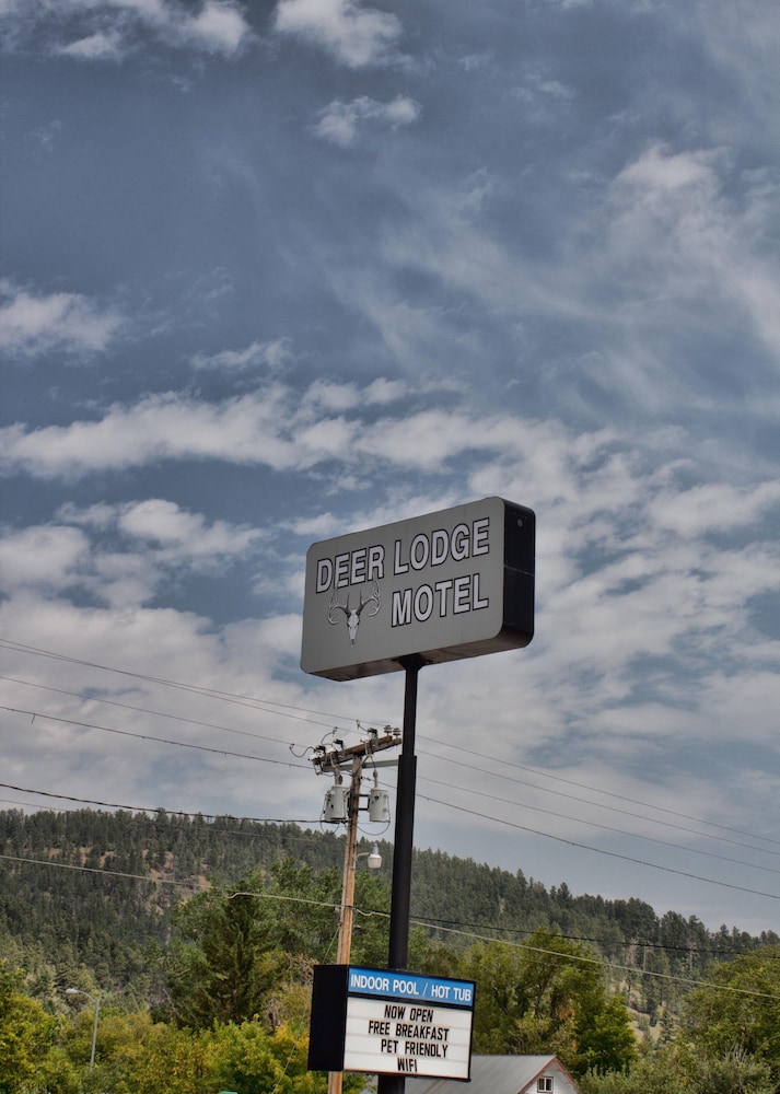 Deer Lodge Motel