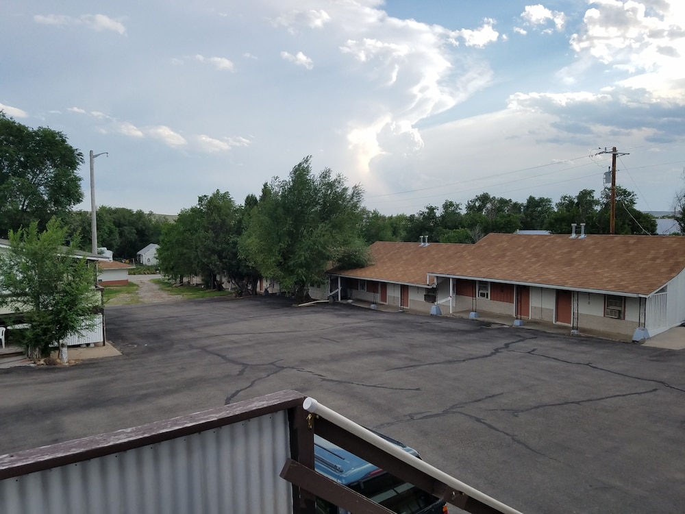 Moorcourt Motel