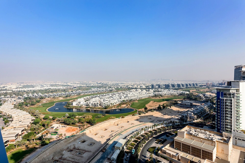 Stylish 1BR Apartment at Golf Gate