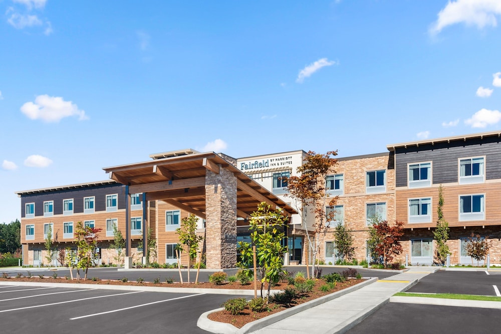 Hotel Fairfield Inn & Suites by Marriott Seattle Poulsbo - Image 1