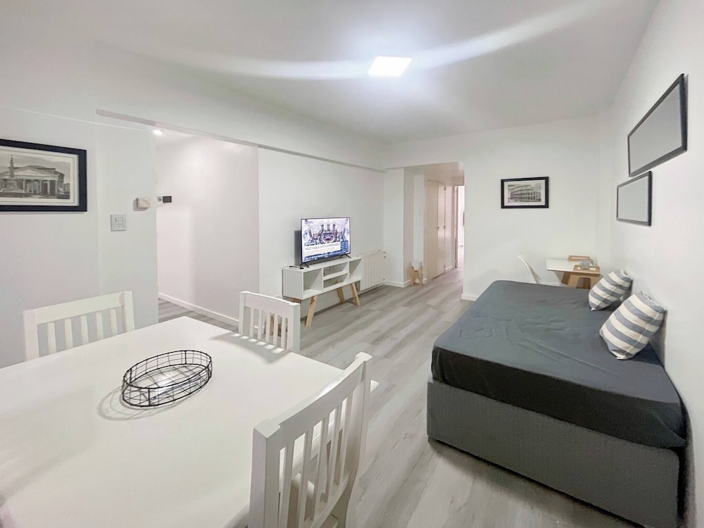 Charming Apartment in Recoleta - Image 3