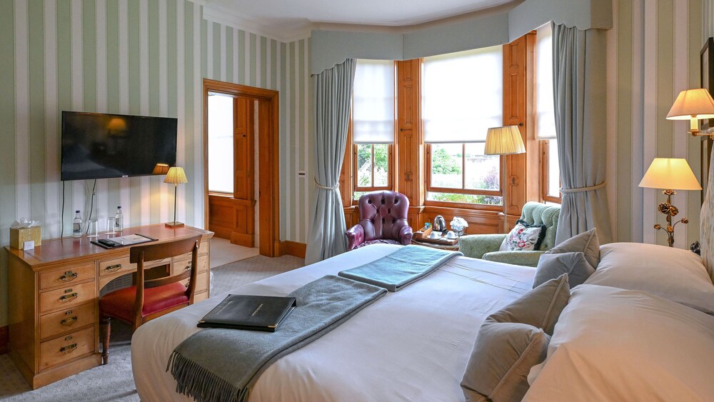 Newmarket Vacations - The Jockey Club Rooms - Property Image 72