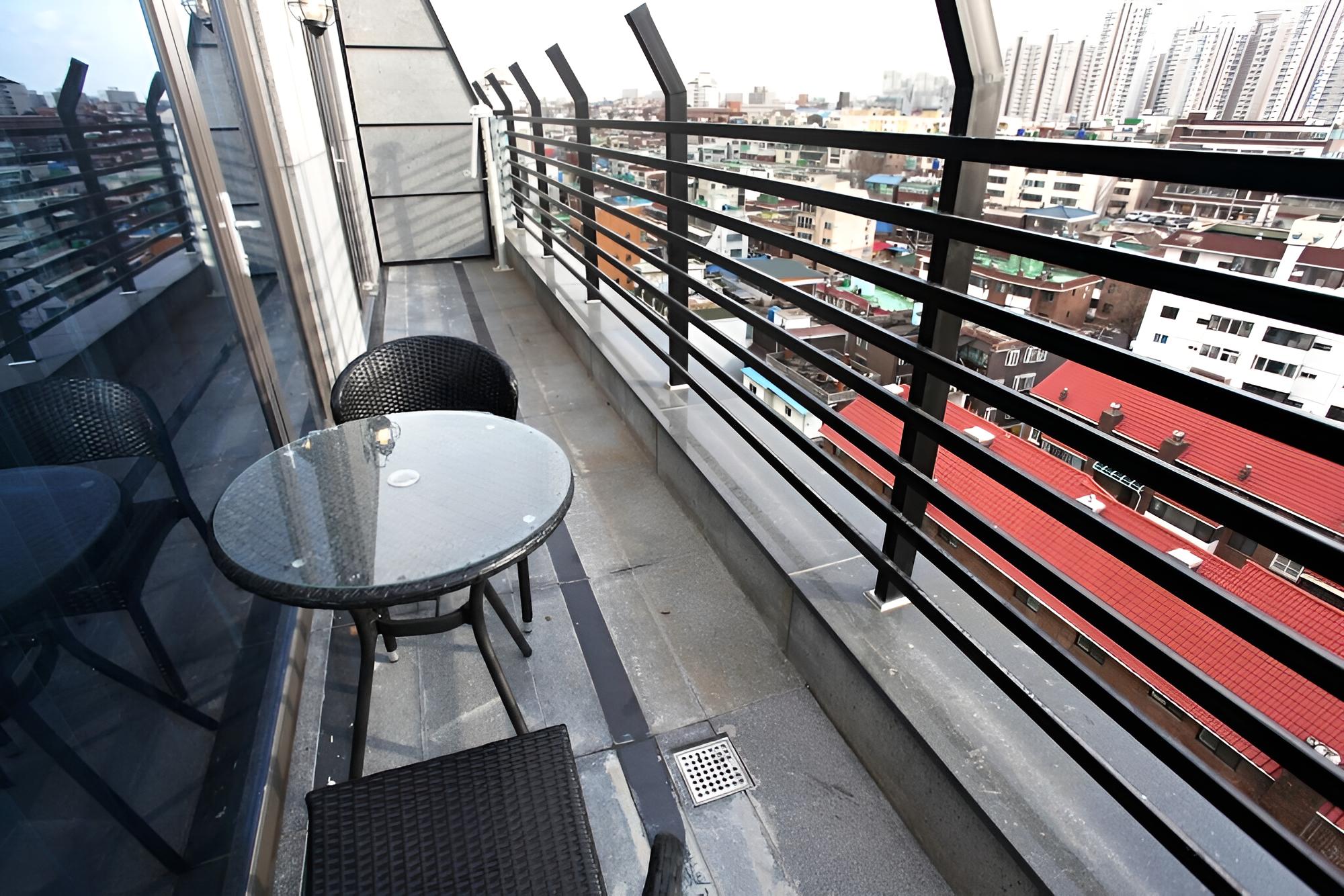 Incheon Ali Suite Hotel