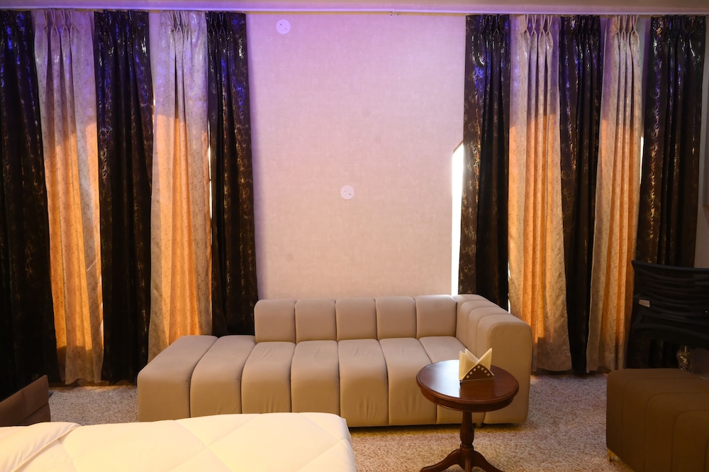HOTEL MAATAR CHHAAYA