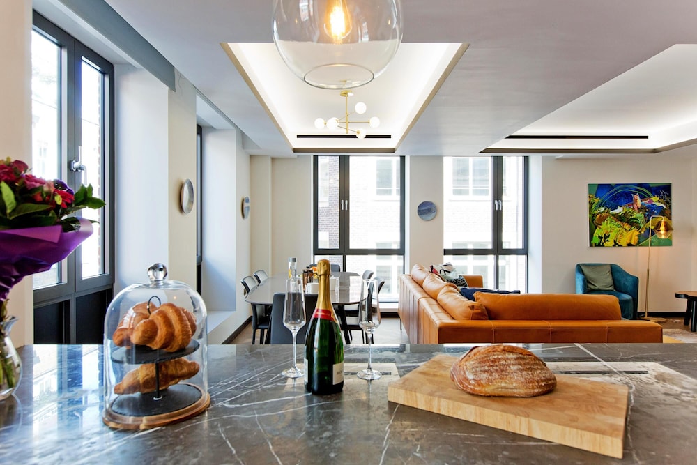 2-bed Superior Apt 208