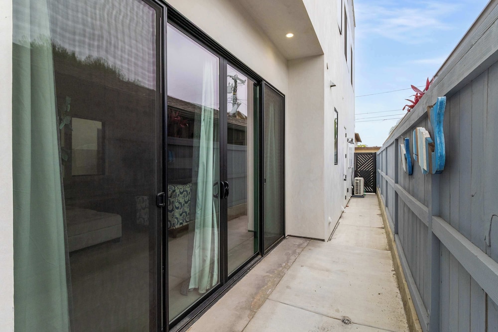 @ Marbella Lane - Luxi 4BR Haven w/ Skyscape Views
