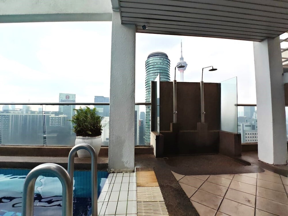 Parkview Serviced Apartment
