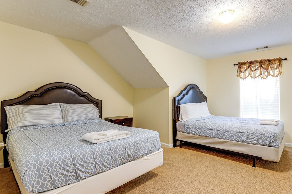 Pet-friendly Home w/ Pool Access in Snellville!