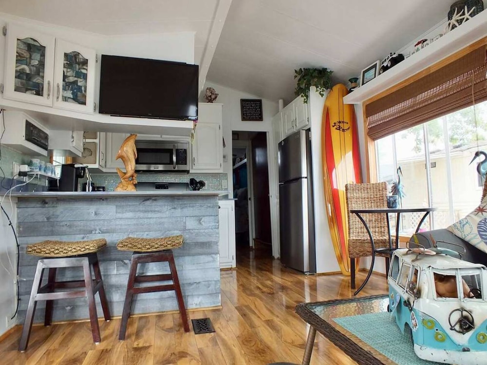 Charming 1BR Getaway in Long Island Village Resort