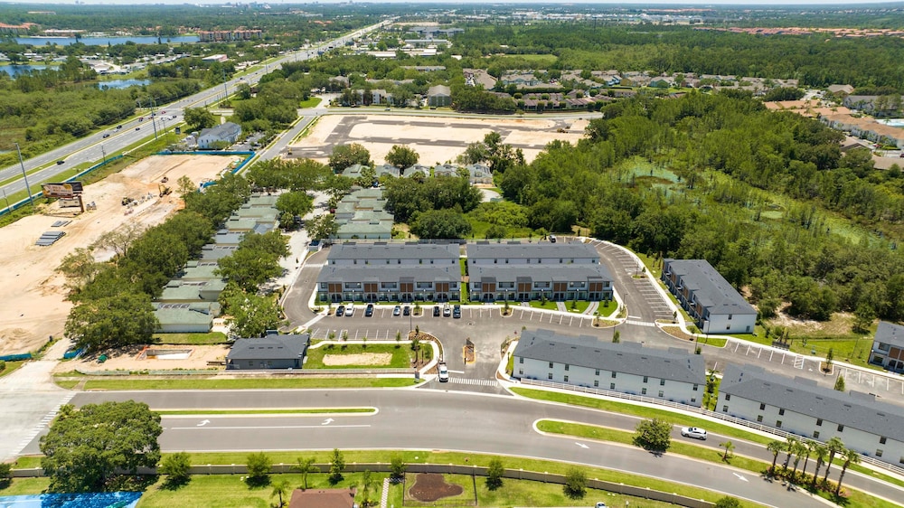 3236 TT Hub Townhome: 3br, 3ba, Sleeps 8