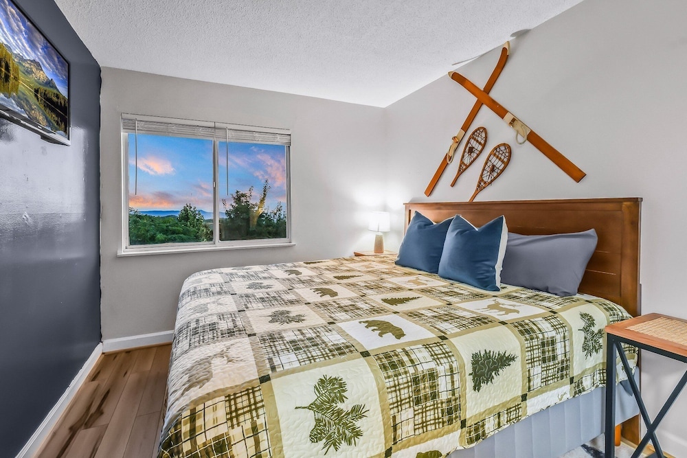 Heavenly View 2 Bedroom Condo