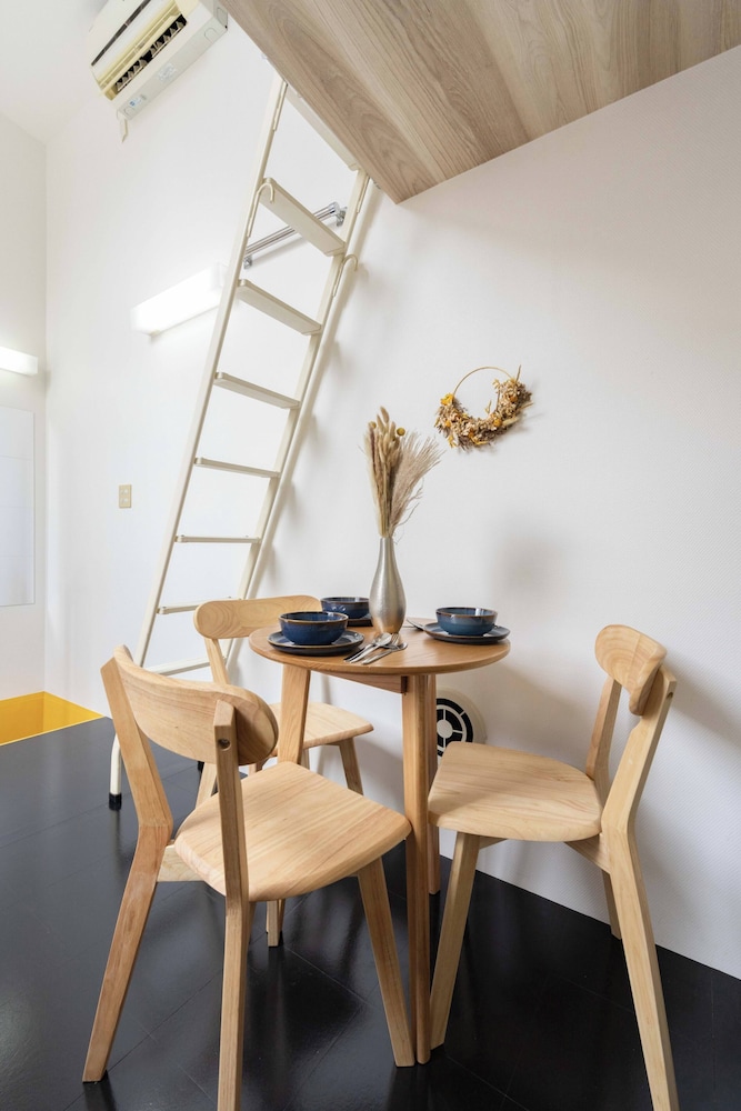House Hotel nakano TNA