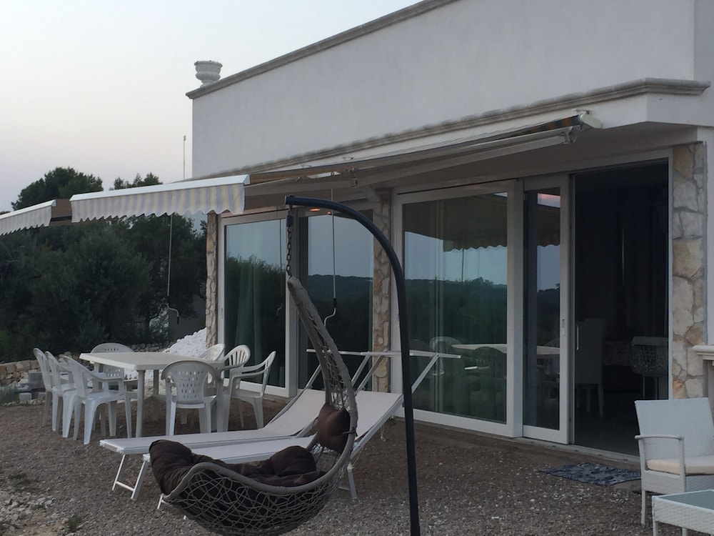 Villa Vanissia view 4