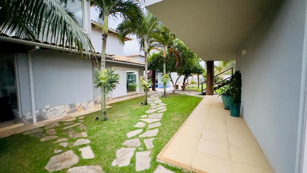 Jolly Praia de Tucuns e Hospedagem