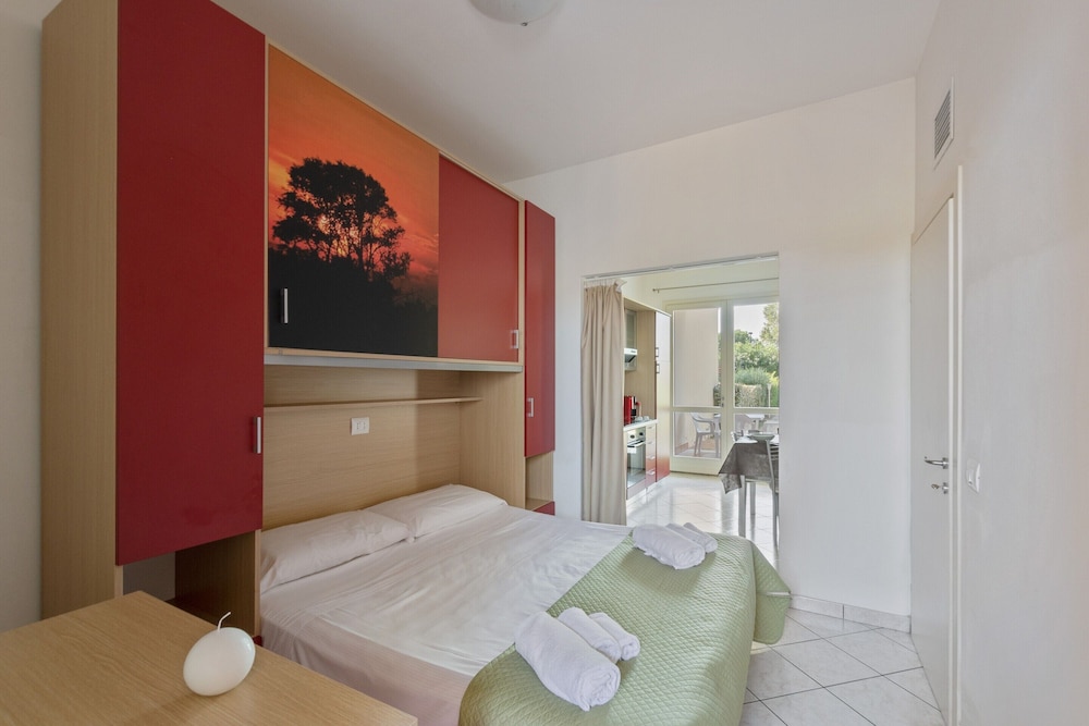 Apartment With Pool in Lido Delle Nazioni view 4