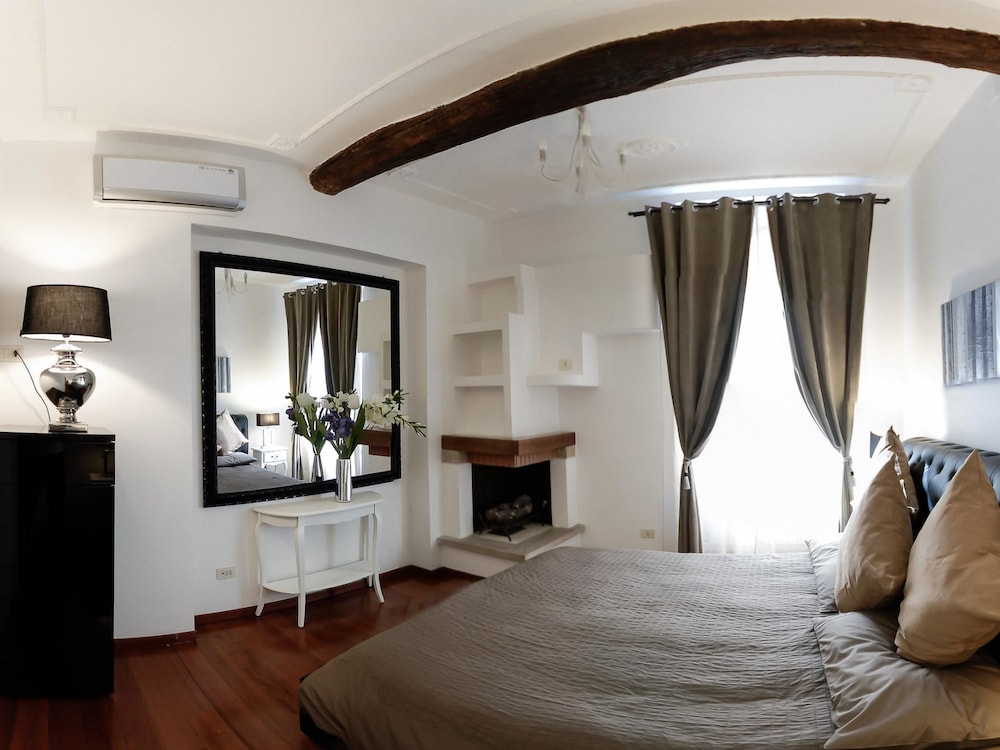 Banchi Apartment