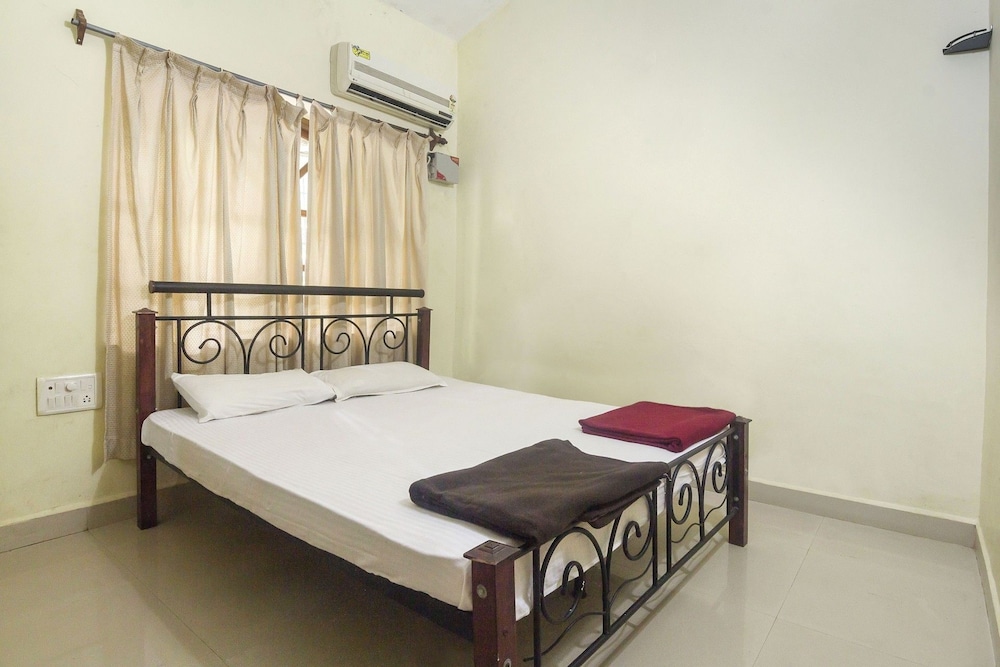 GuestHouser 4 BHK Villa 8209