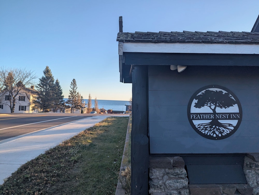 Feather Nest Inn