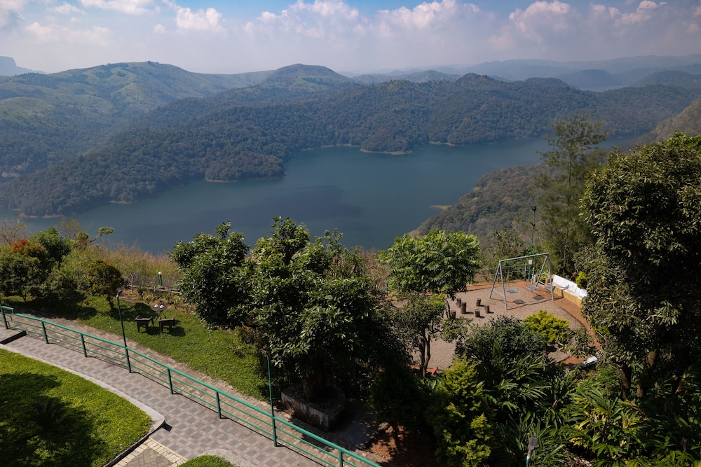 Avadale Idukki - Stag Groups Not Allowed