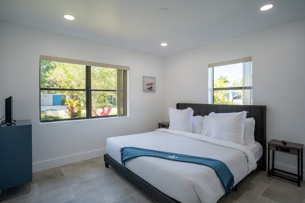 Spacious 3BR Home 2 Baths Amazing Pool Area