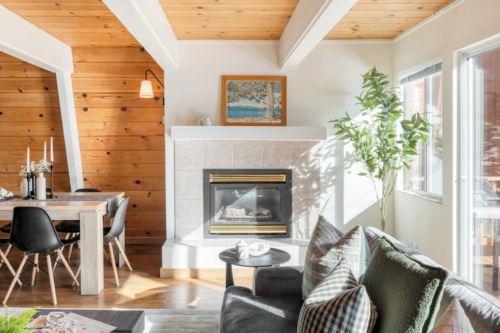 Chickaree by Avantstay A-frame w/ Mountain Views - Property Image 14