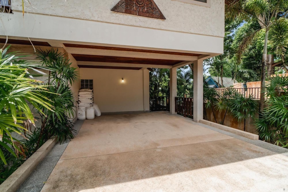 Orchid Pool Villa in Rawai