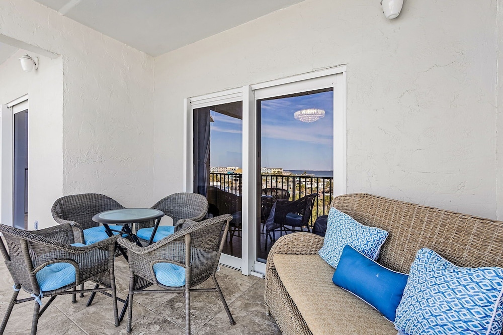 1511 Seas The Day: Batiki West Unit #504 2 Bedroom Condo