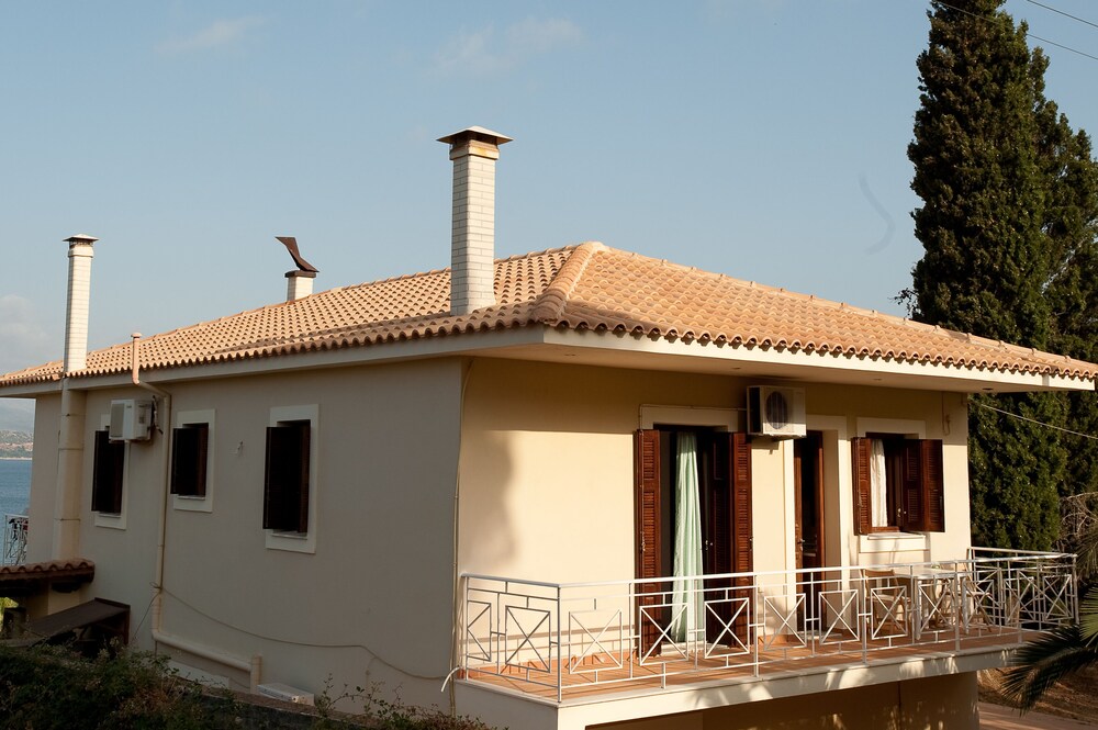 Alekos Beach Houses - Alekos Beach Complex