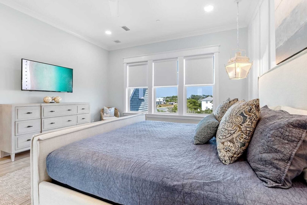 Endless Summer by Avantstay Oceanview, Private Pool, Golf Cart