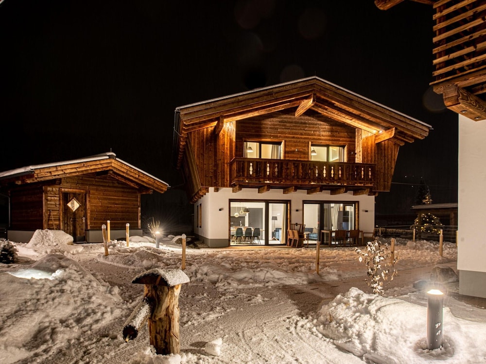 Chalet in Pinzgau Near Ski Slopes & Sauna