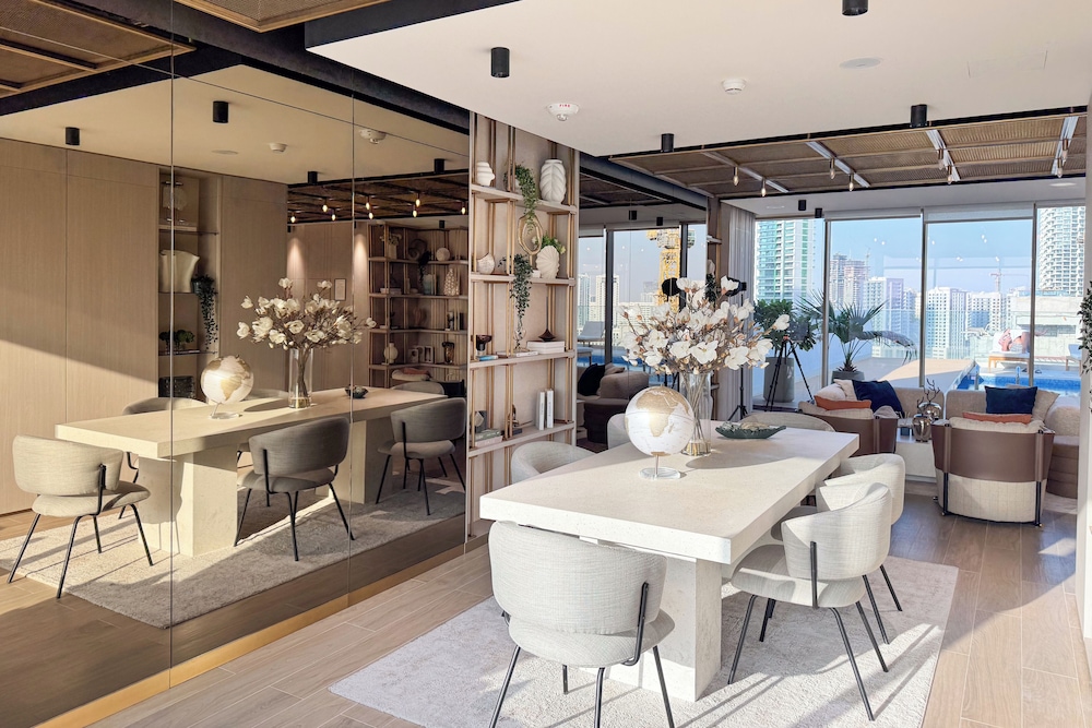 PVH - Sleek 1BR - Pearl House 1
