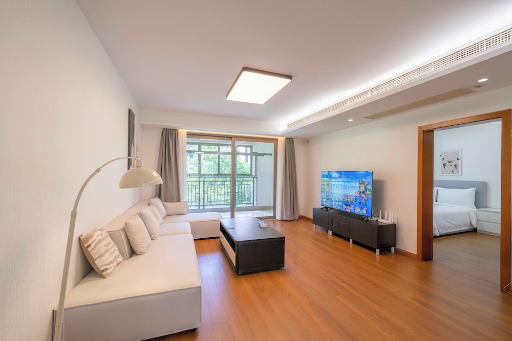 Tyms Morden 3BR 2BA APT Bella Vita