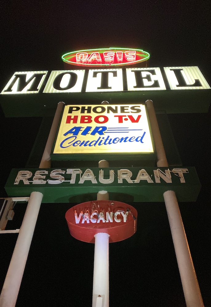 Oasis Botique Motel view 3
