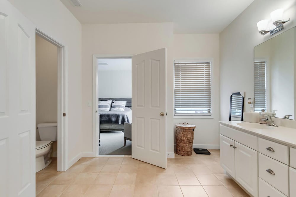 Smithfield Court 2 #102