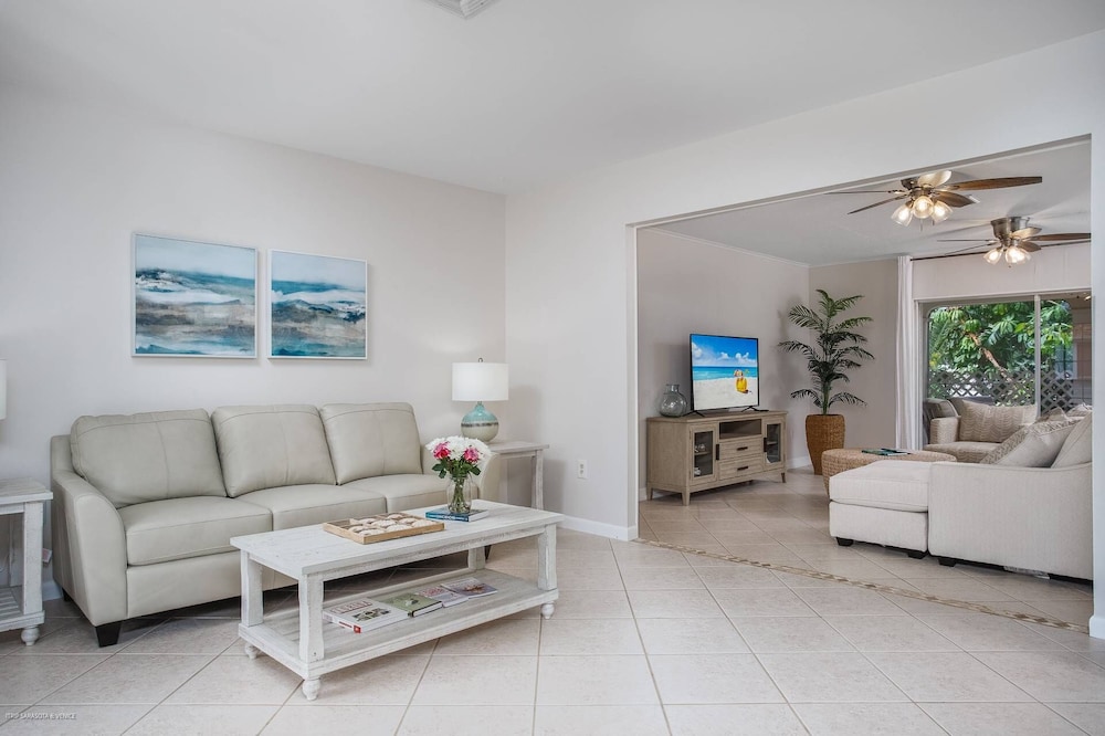 Nokomis Home Close to Beach