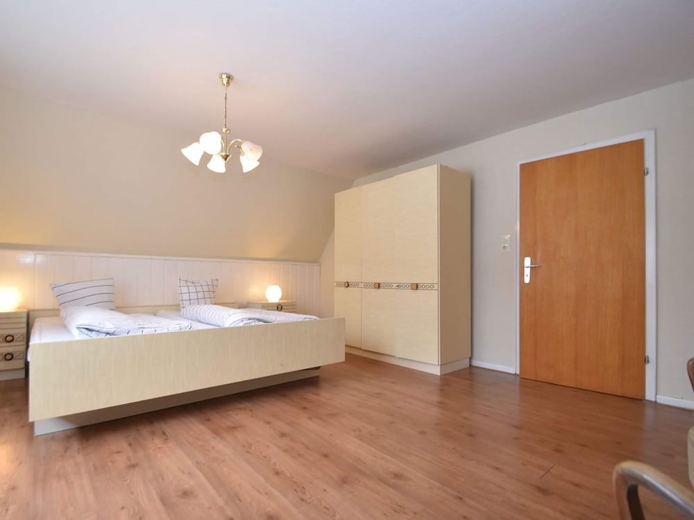 Spacious Cottage in Neuastenberg Sauerland near Ski Area view 5
