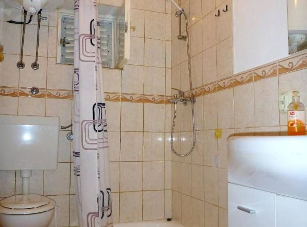 Beachfront Mastrinka Apartments With Sea View