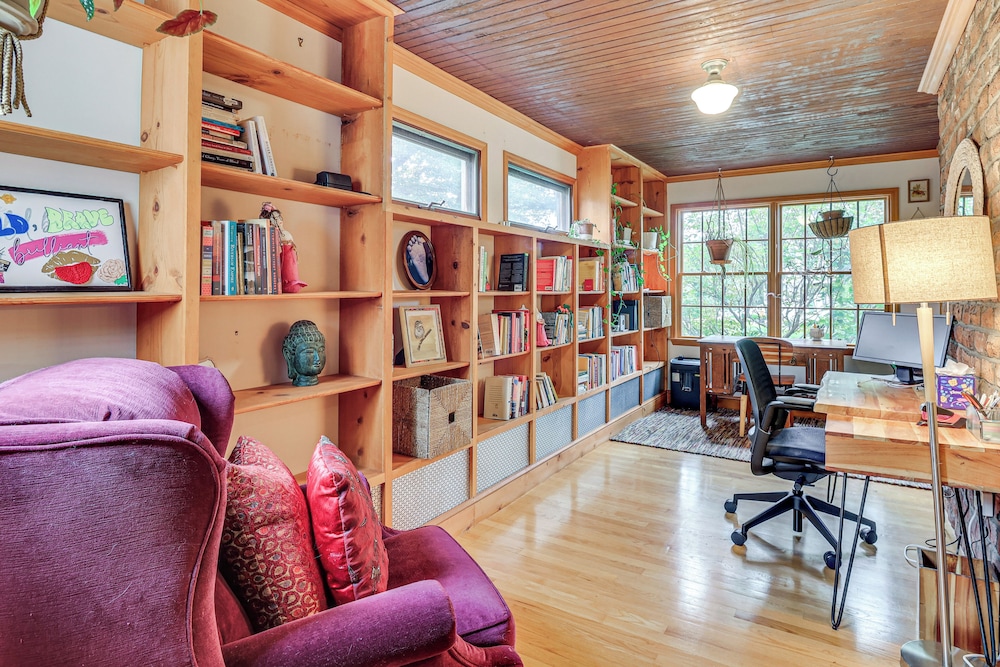 Easy Train Access to Nyc! Elegant Family Retreat