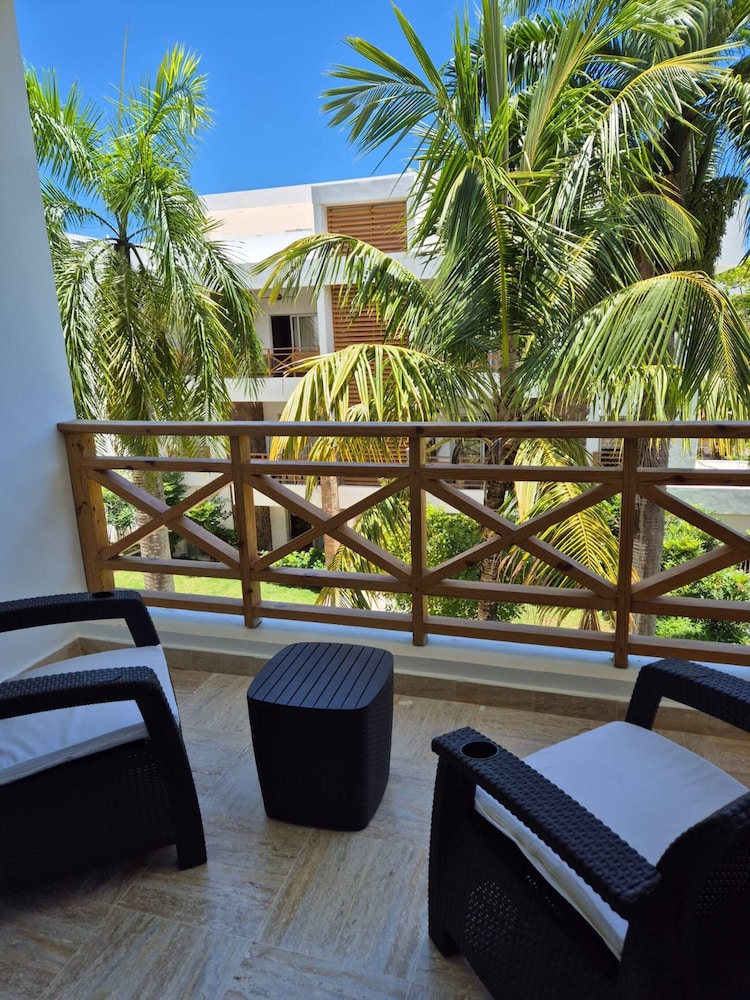 Large 3-bedroom Apartment