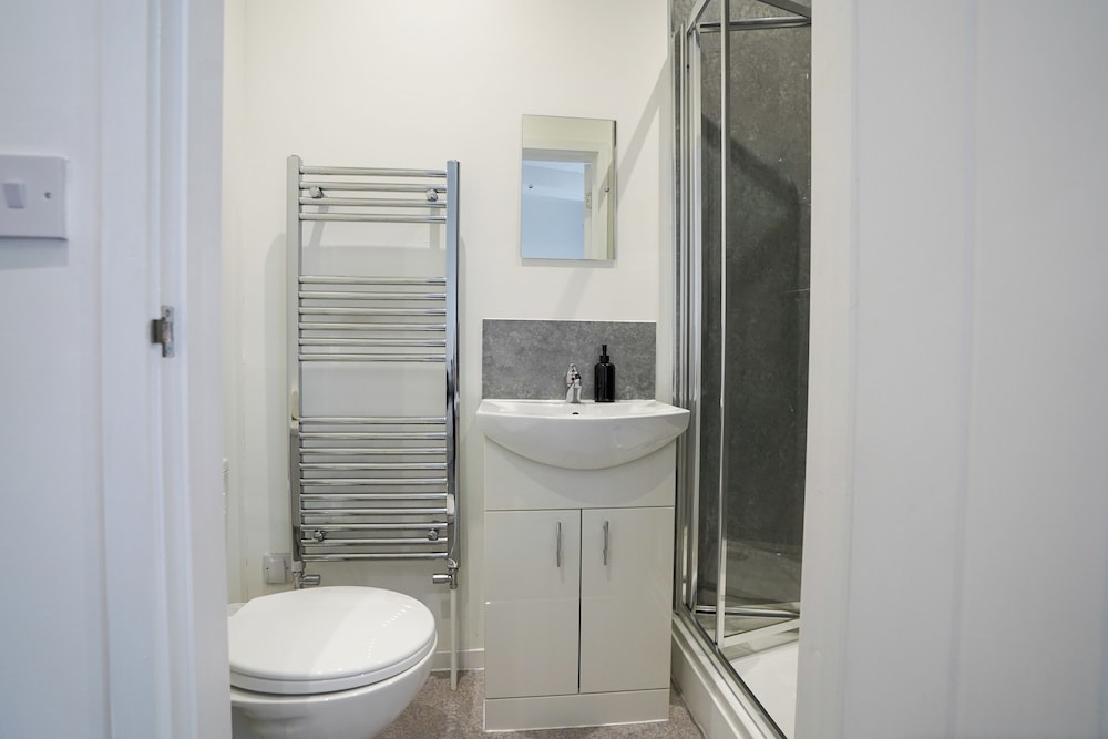 Homesly Guest Rooms - Self Checkin