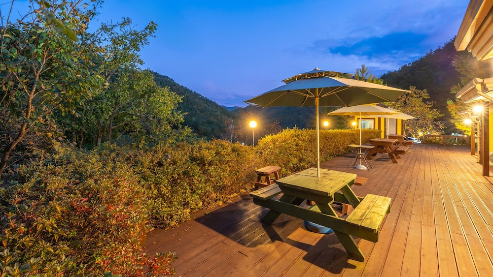 Gangneung Sinami68 Pension view 5