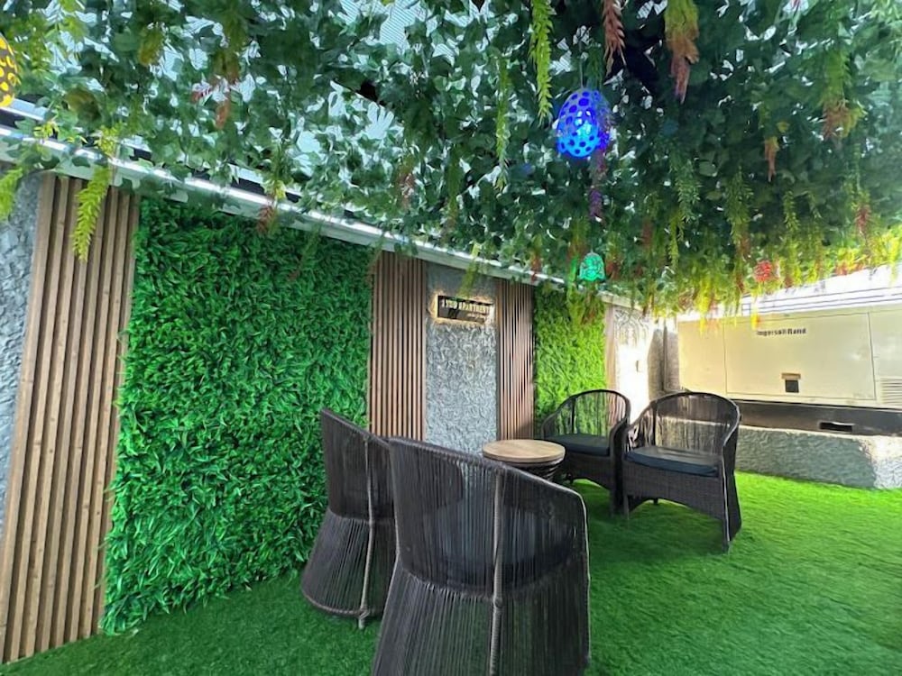 Shamrock Apartments