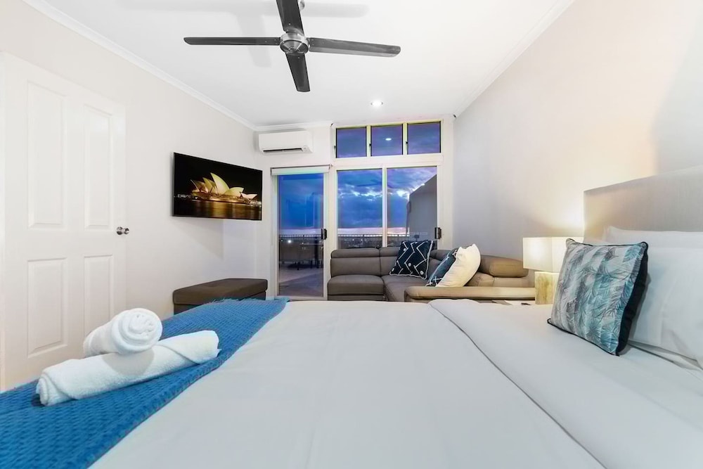 Anchor Point Penthouse Marina Views Pool Bbqs