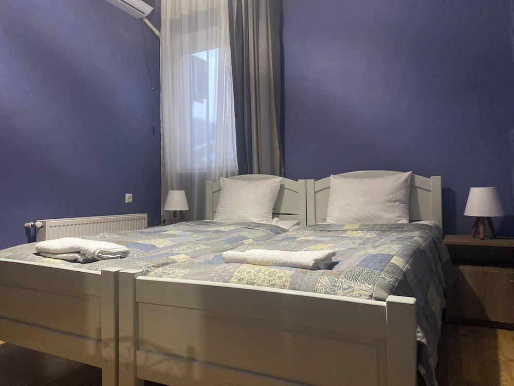 Hillside Guesthouse