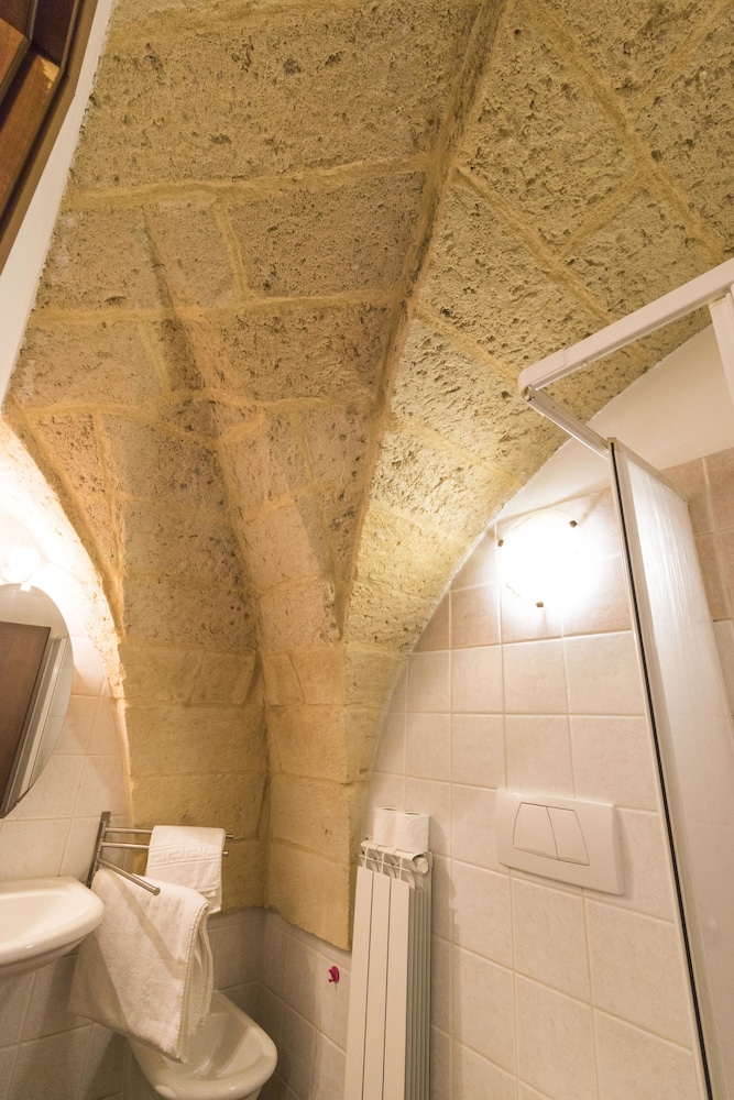 B&B Tarantola