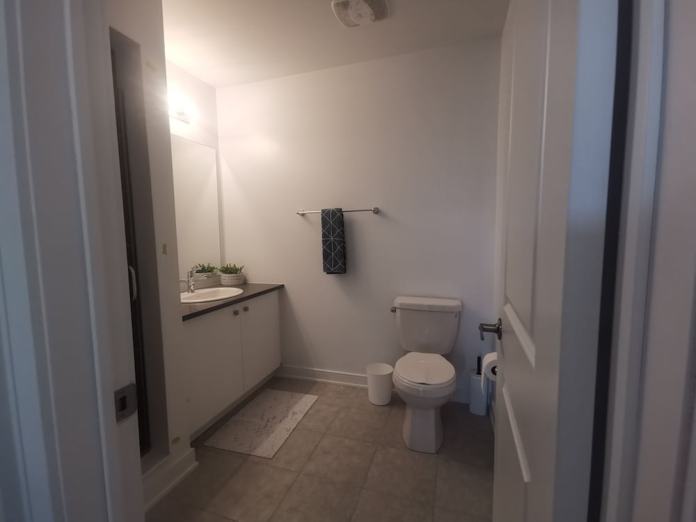 Barrie Comfort Lodging
