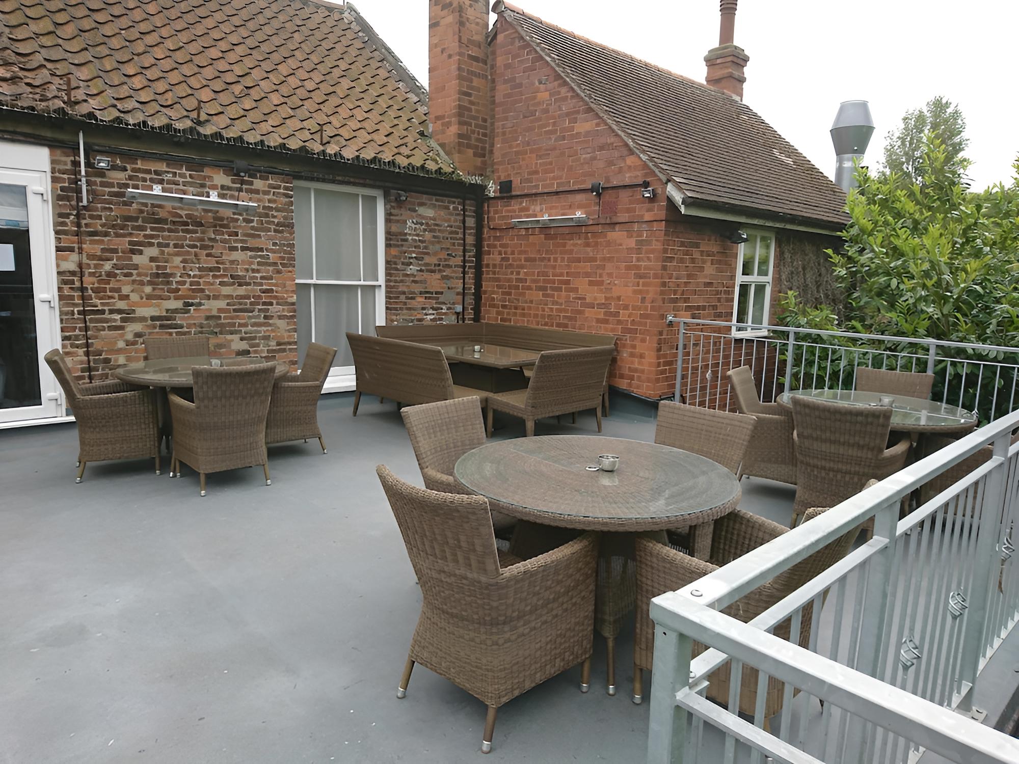 Skegness Vacations - The Vine Hotel - Property Image 7