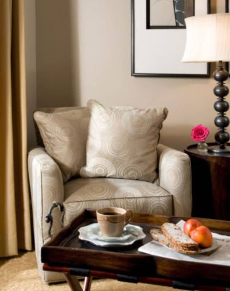 La Maison in Midtown an urban B&B