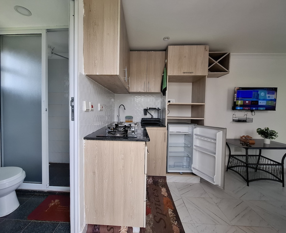 Lux Suites Wild Wood Cottages Naivasha