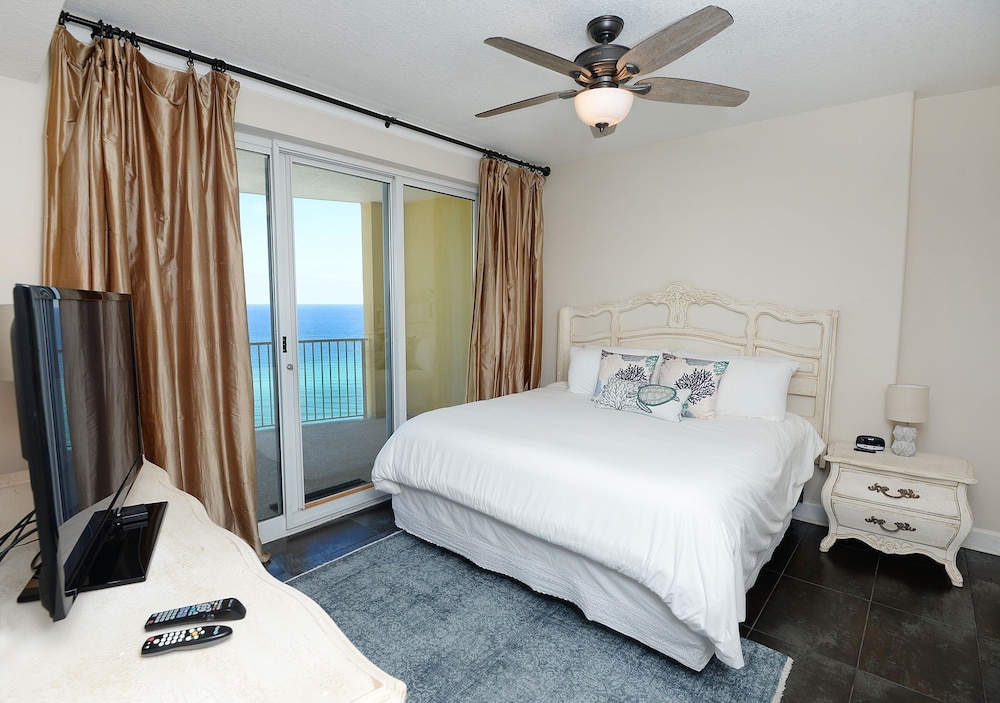 Emerald Isle 1609 2 Bedroom Condo